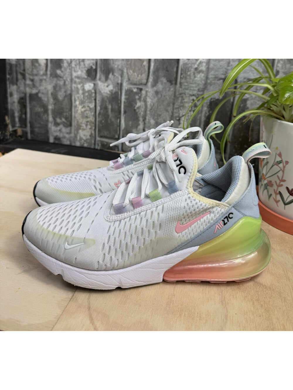 Nike Air Max 270 Pastel Multicolor White/Pink/Green 6.5Y / Women’s 8
